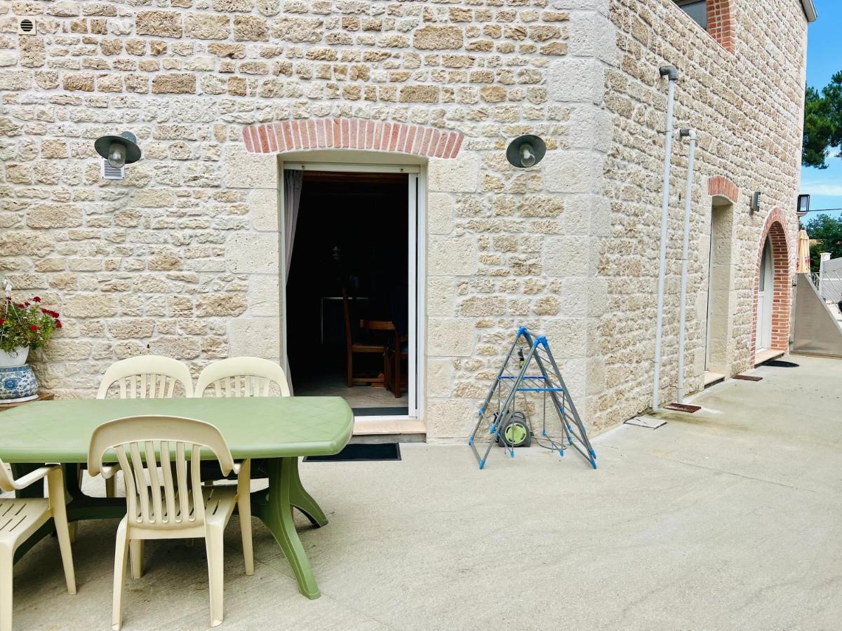 Le Mas Des Mathes, Chambres D'Hotes, Studios Les Mathes Eksteriør billede