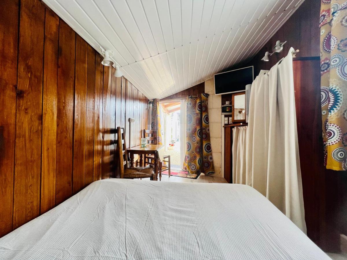 Le Mas Des Mathes, Chambres D'Hotes, Studios Les Mathes Eksteriør billede